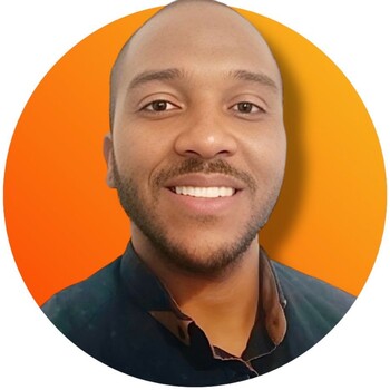 Photo de Logan Albufera, conseiller immobilier Safti