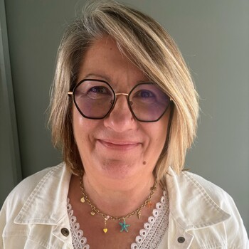 Photo de Marie-Laure le Bris, conseillère immobilier Safti