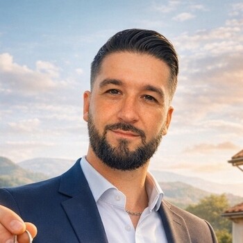 Photo de Clément Hoarau, conseiller immobilier Safti
