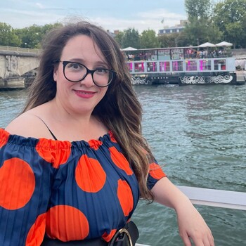 Safia Lhadj - Paris 15e Arrondissement - 75015 – Conseiller SAFTI