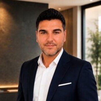 Photo de Rachad Aliev, conseiller immobilier Safti