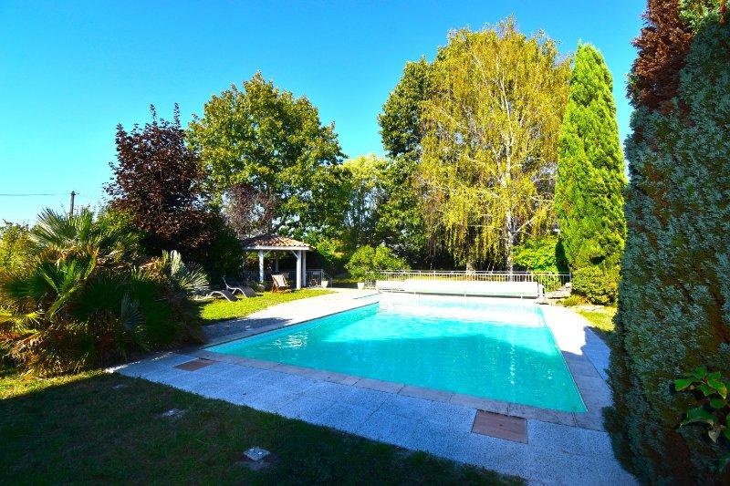 Photo 10 of the listing.