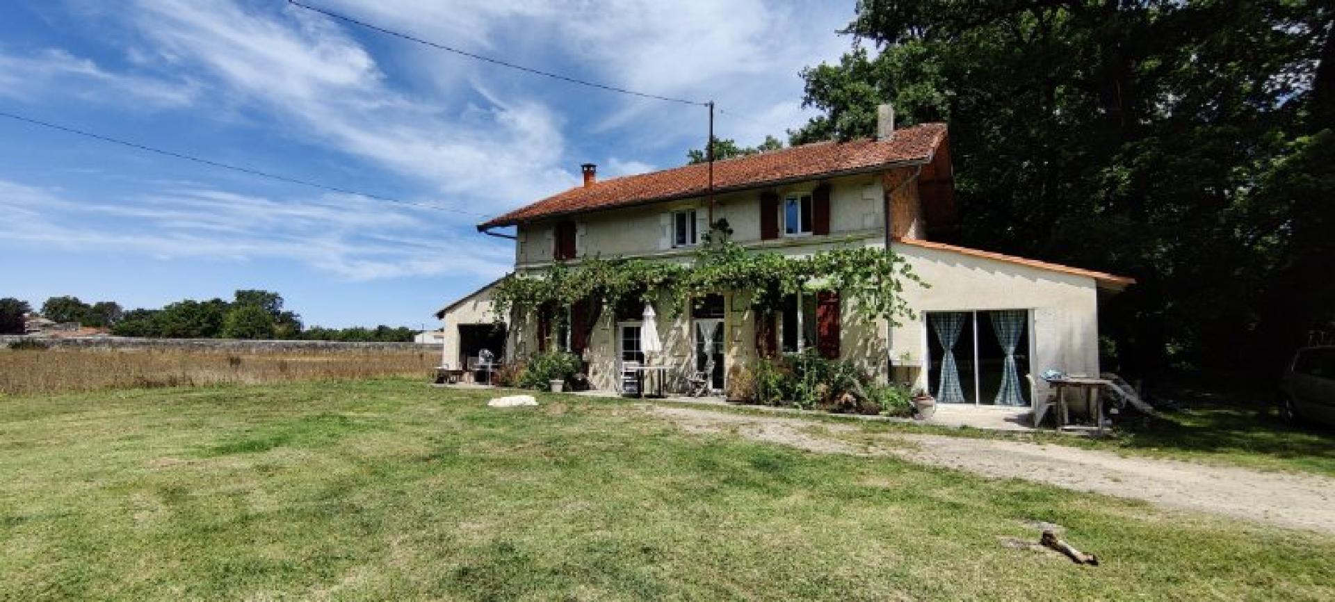 Photo 13 of the listing.