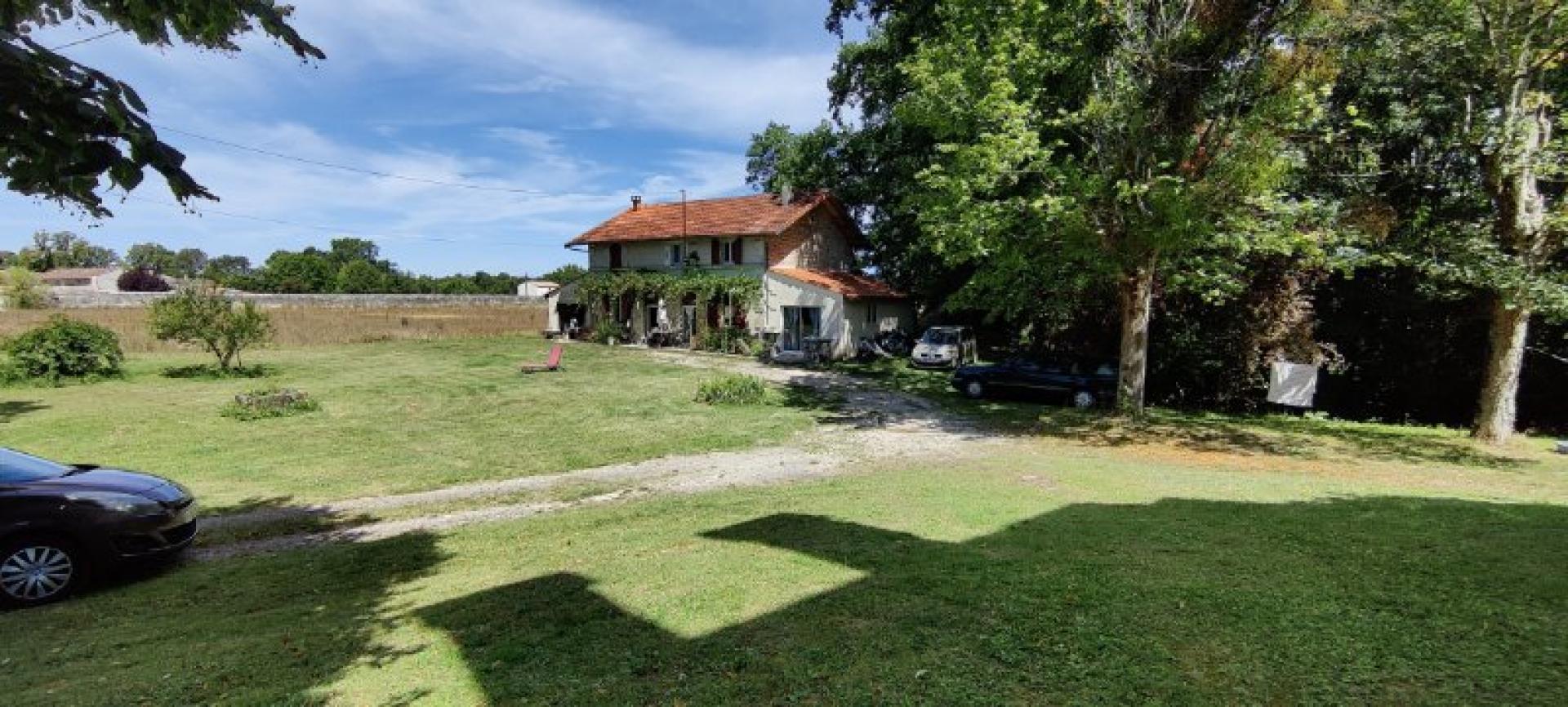 Photo 12 of the listing.