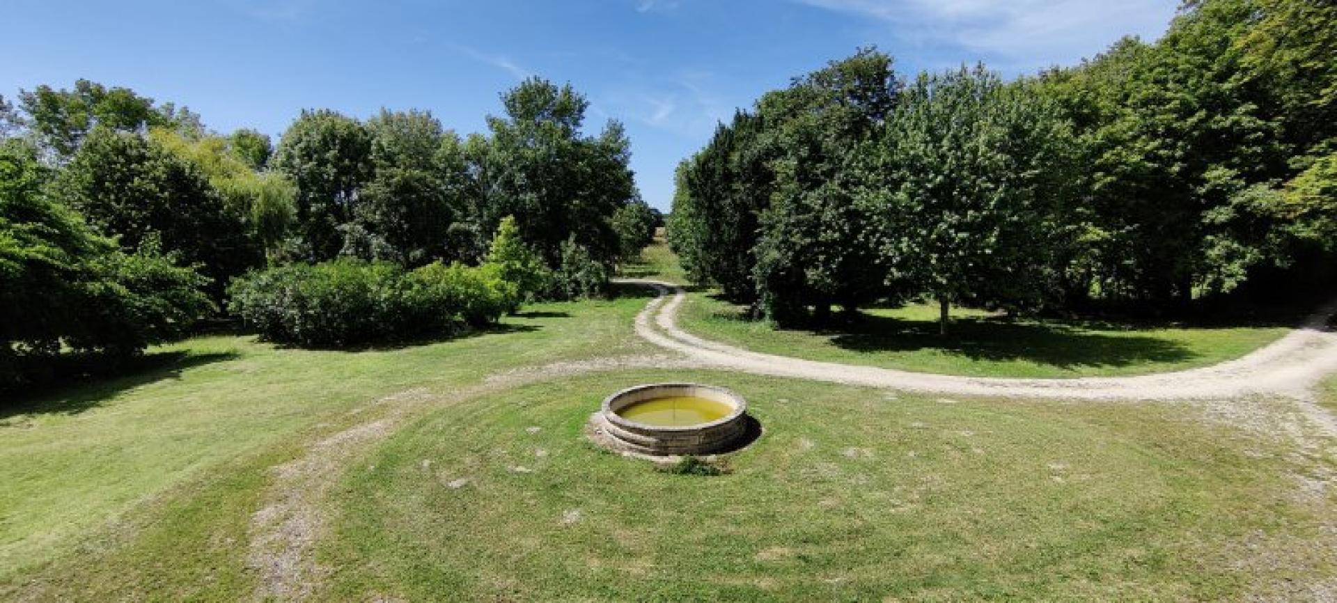 Photo 3 of the listing.