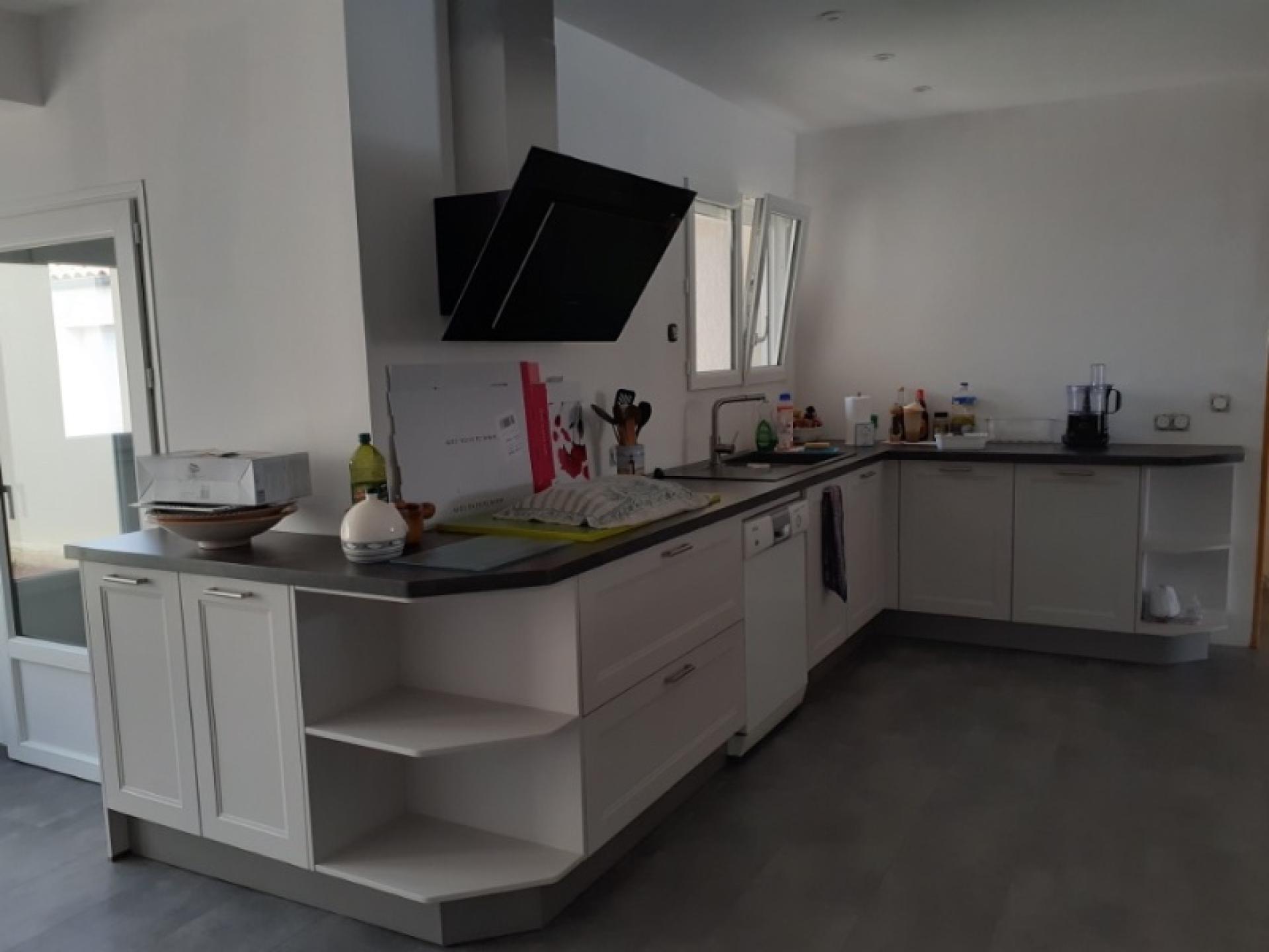 Photo 4 of the listing.