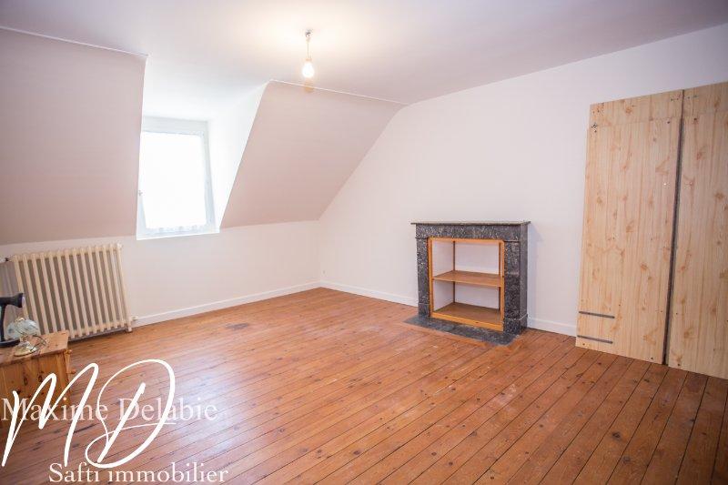 Photo 6 of the listing.