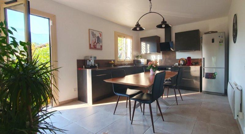 Photo 4 of the listing.