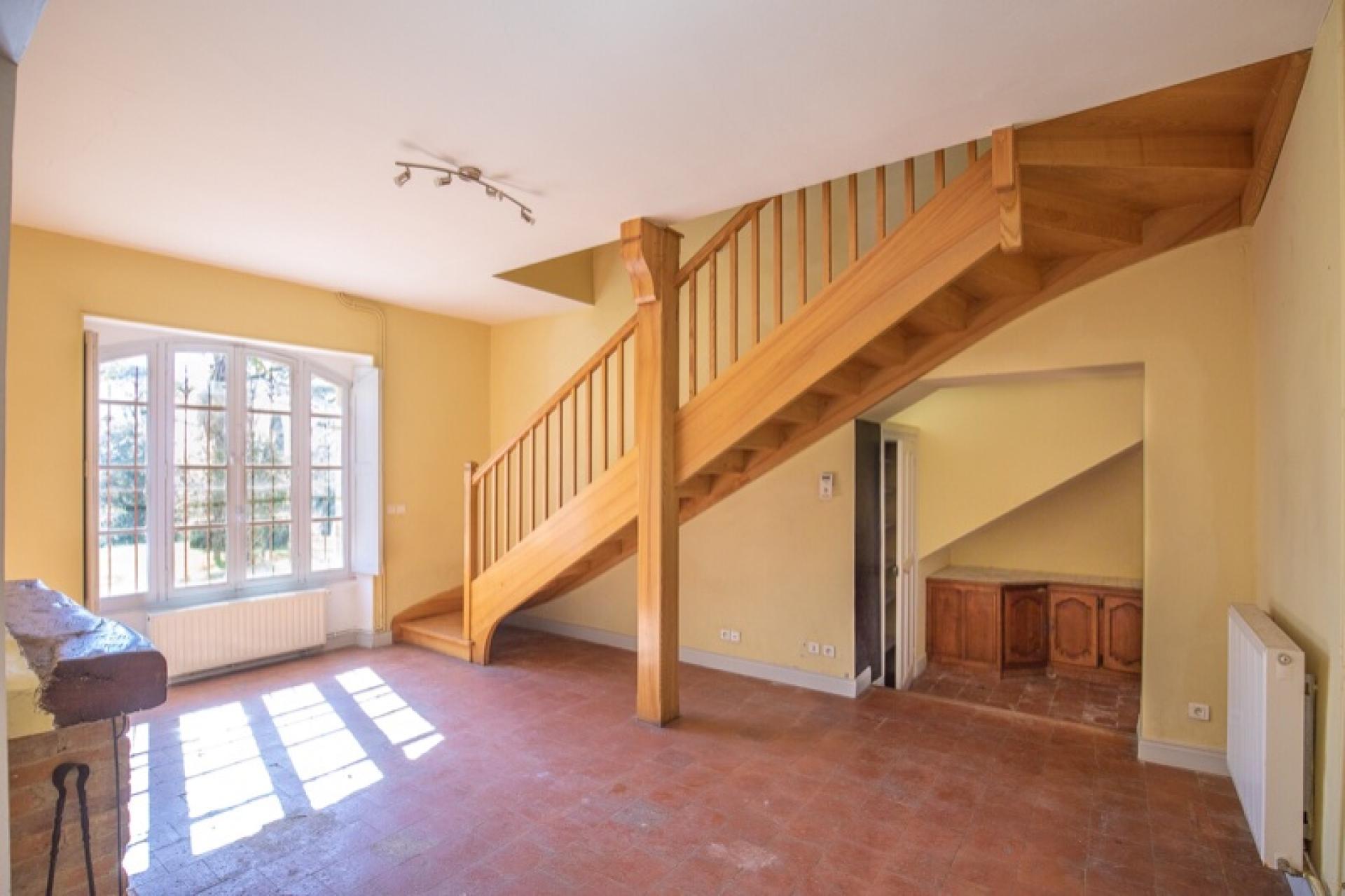 Photo 18 of the listing.