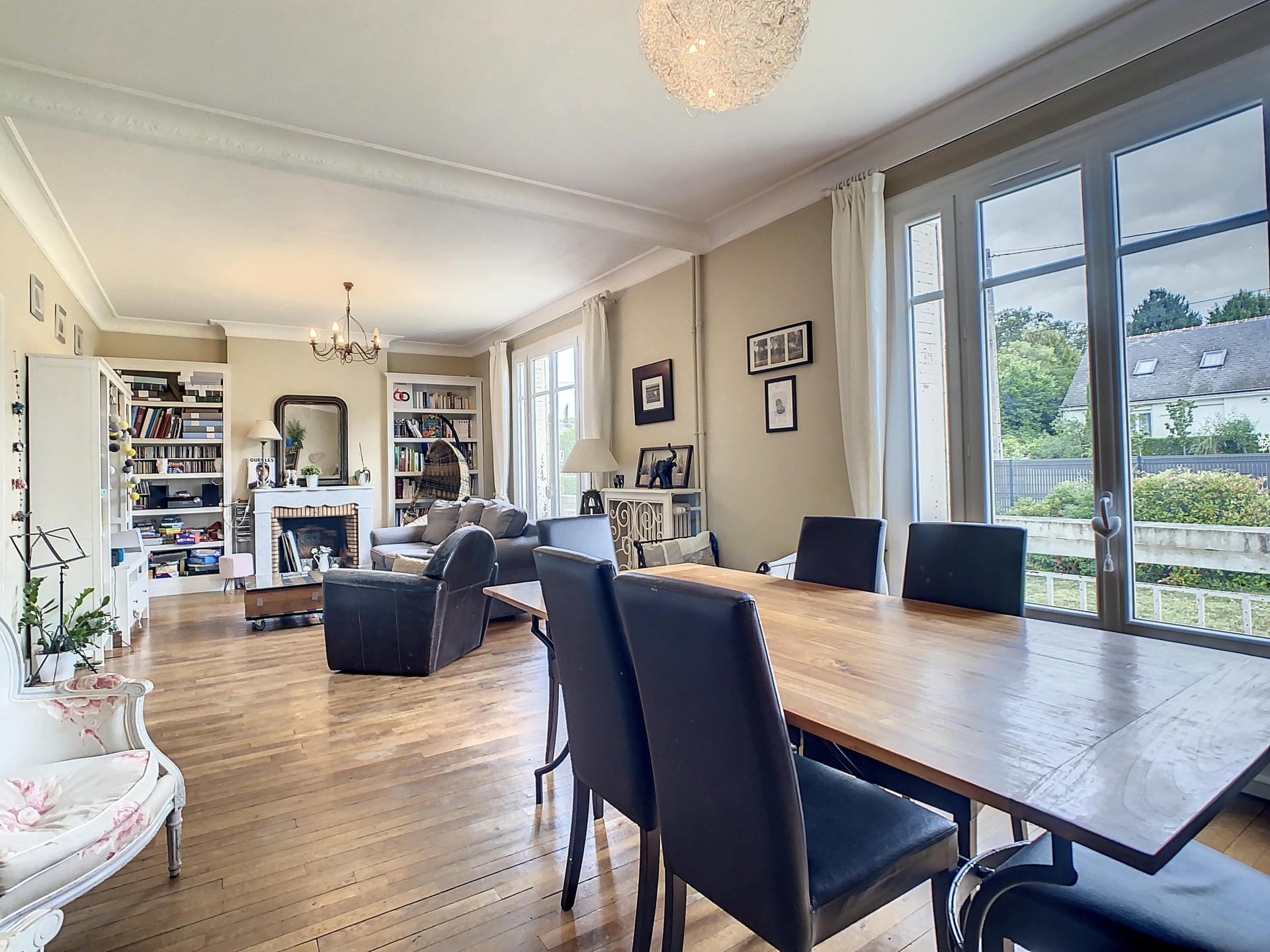 Photo 4 of the listing.