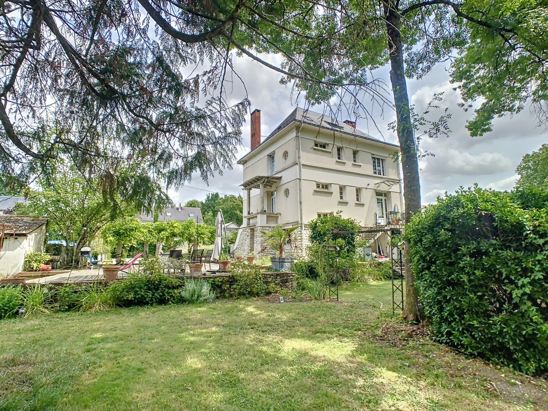 Photo 11 of the listing.