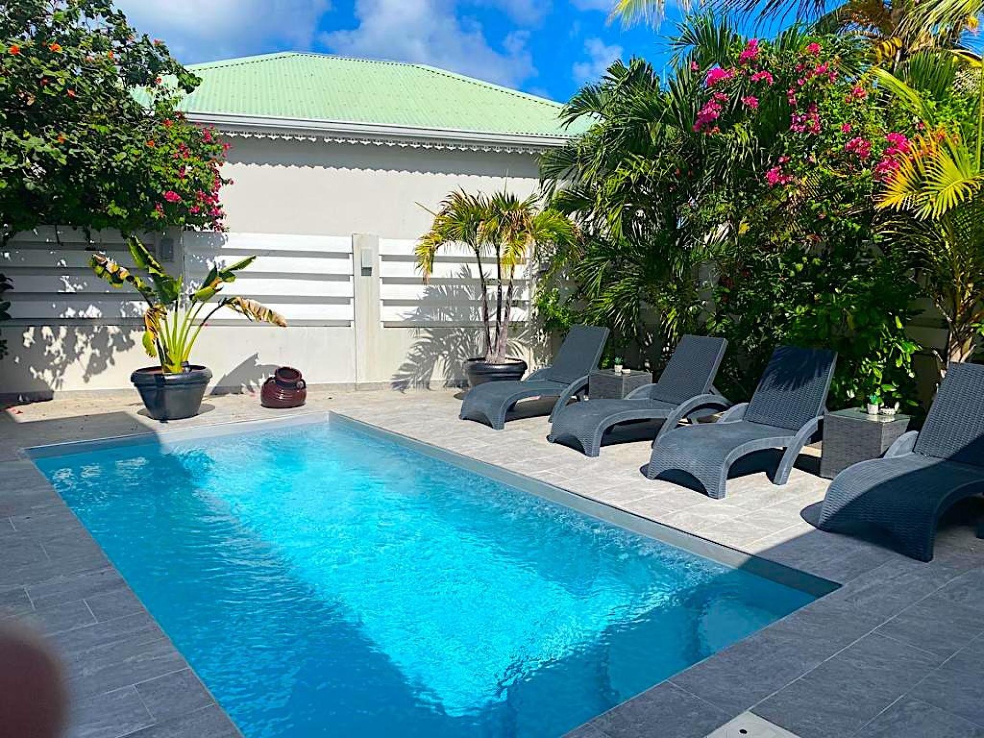 Photo 13 of the listing.