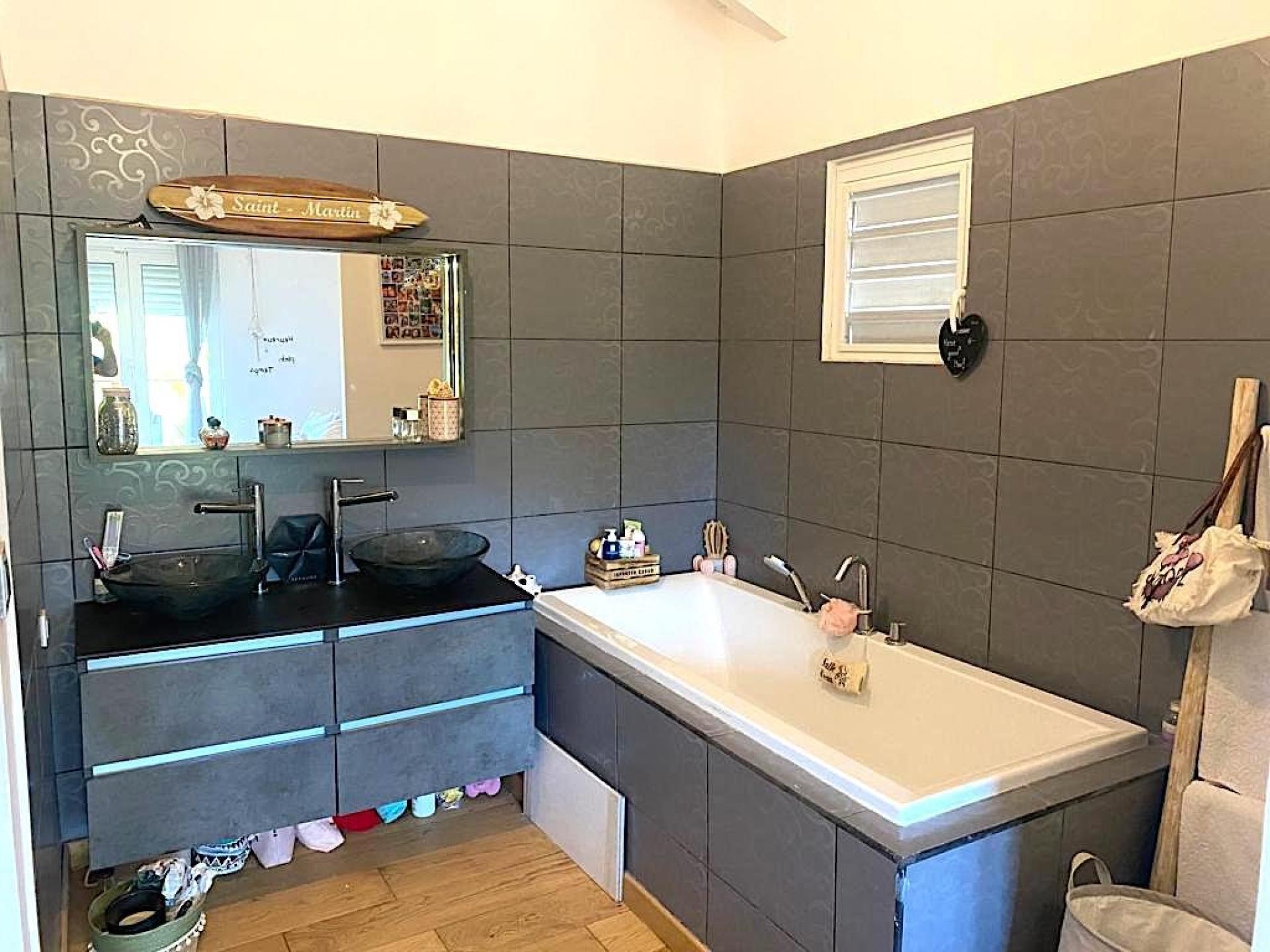 Photo 12 of the listing.