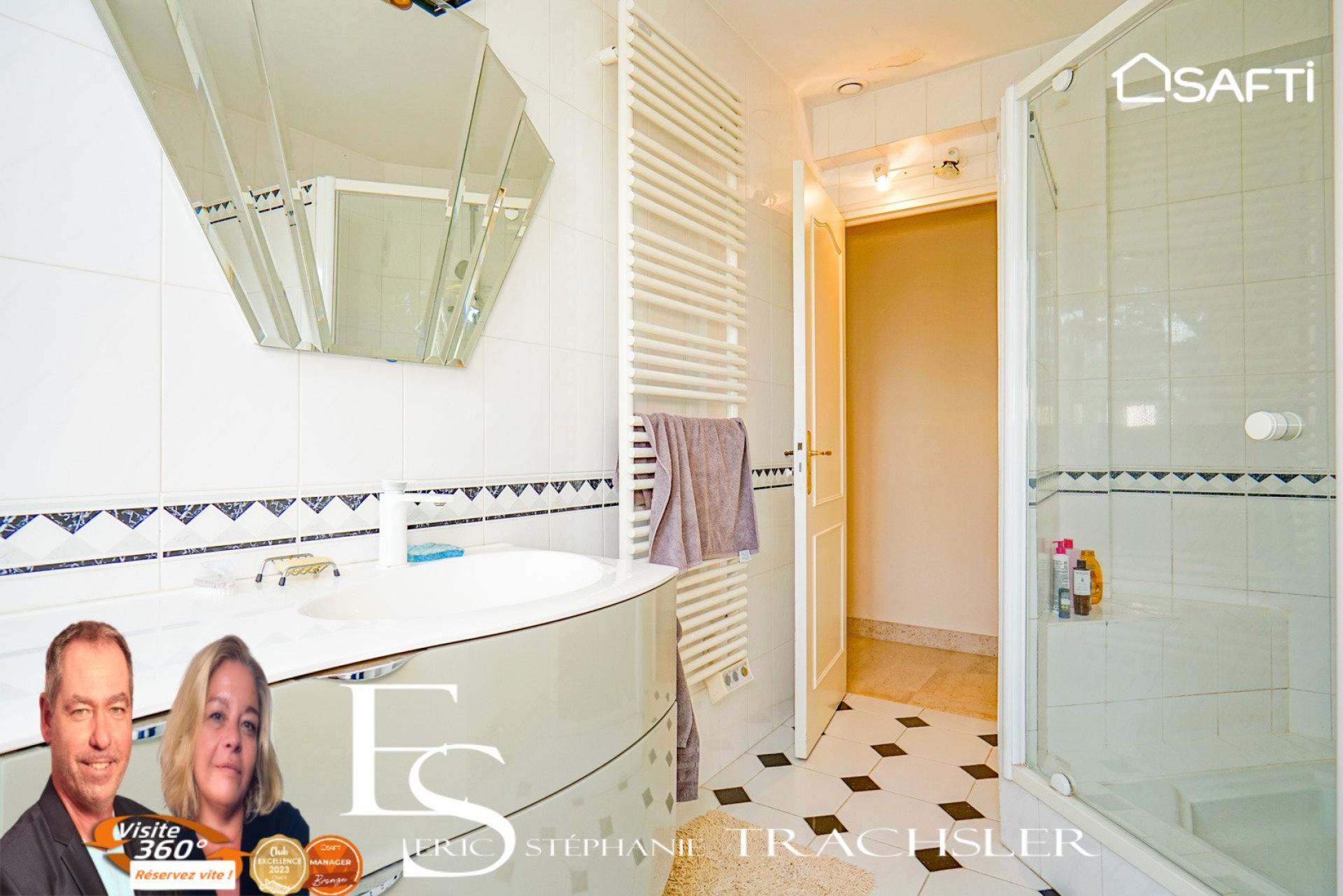 Photo 10 of the listing.