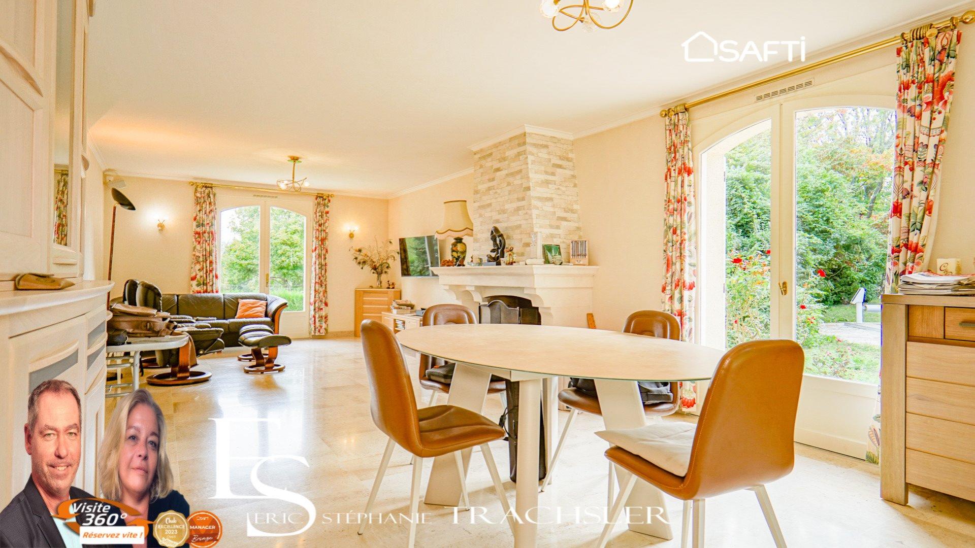 Photo 2 of the listing.