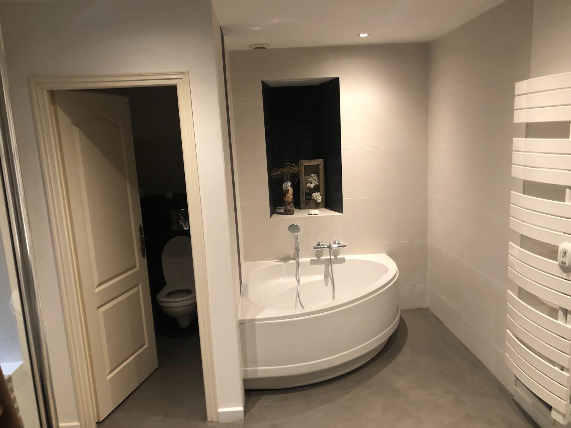 Photo 19 of the listing.