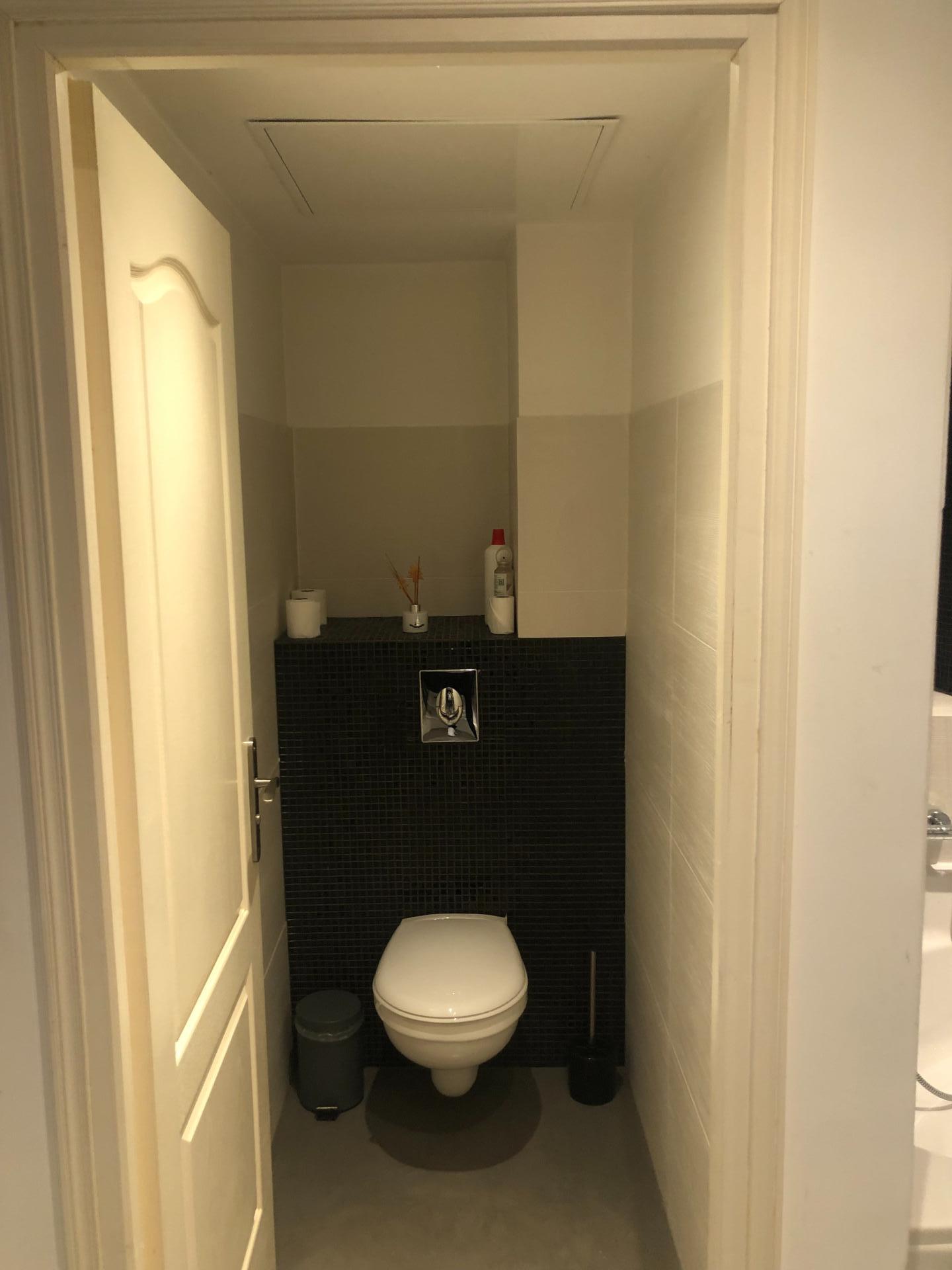 Photo 21 of the listing.