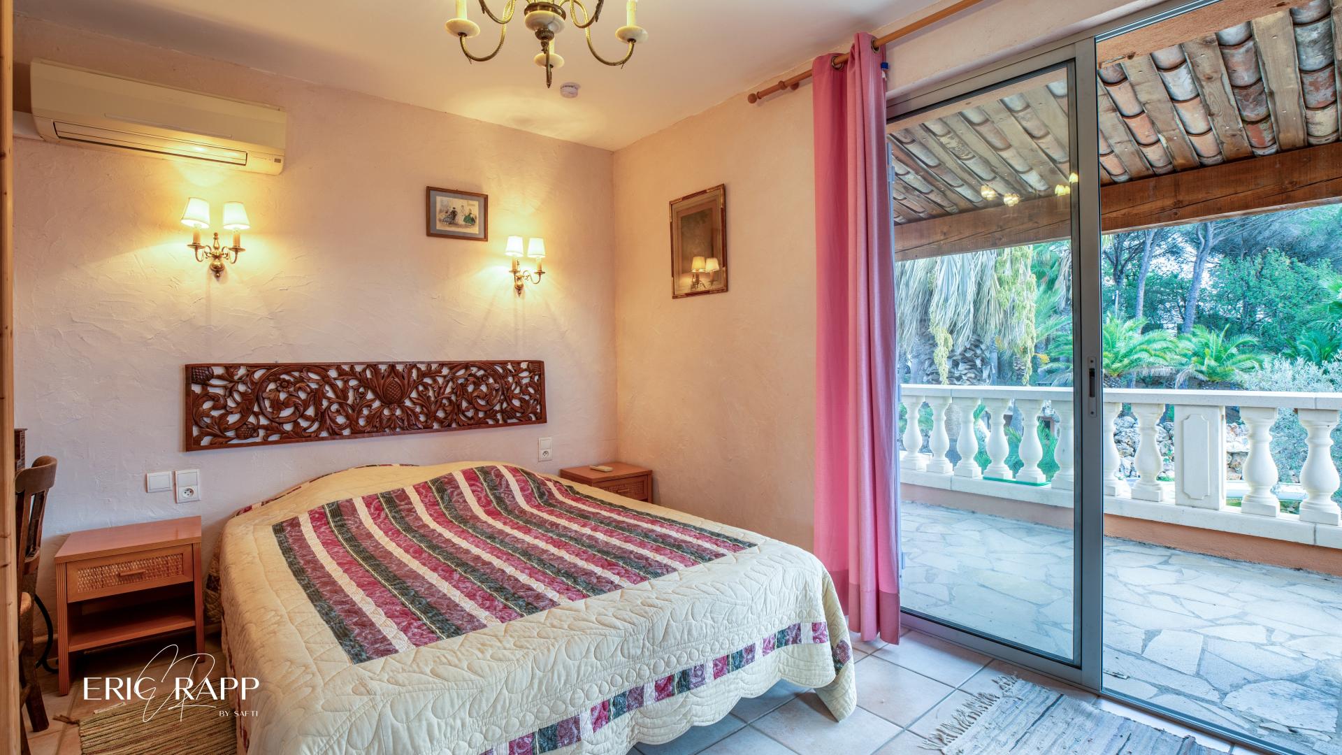 Photo 8 of the listing.