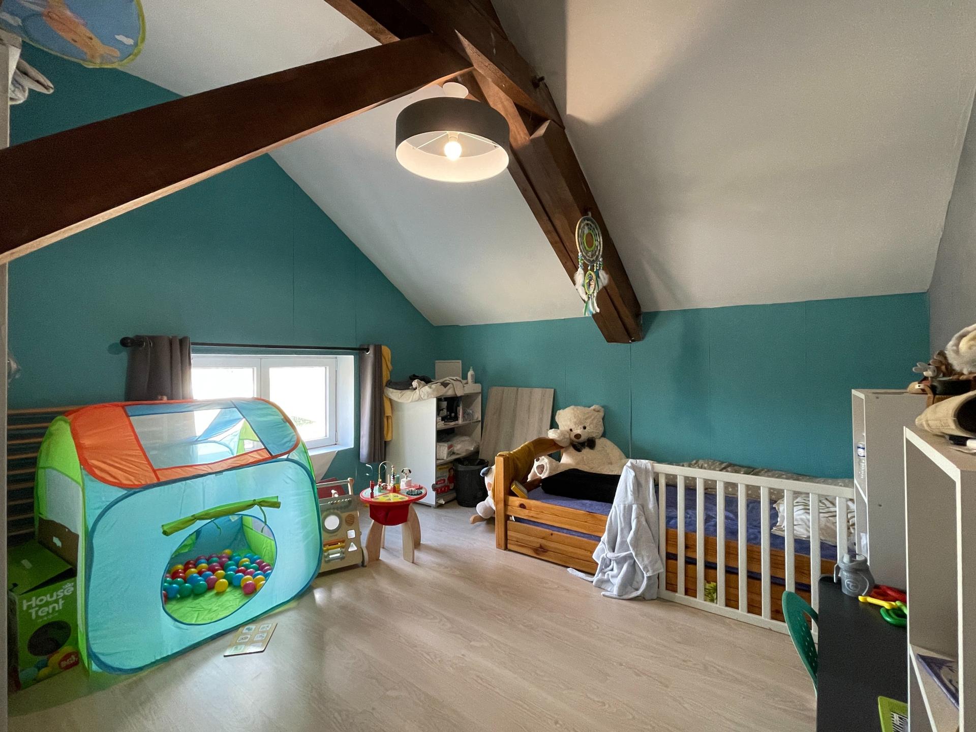 Photo 3 of the listing.