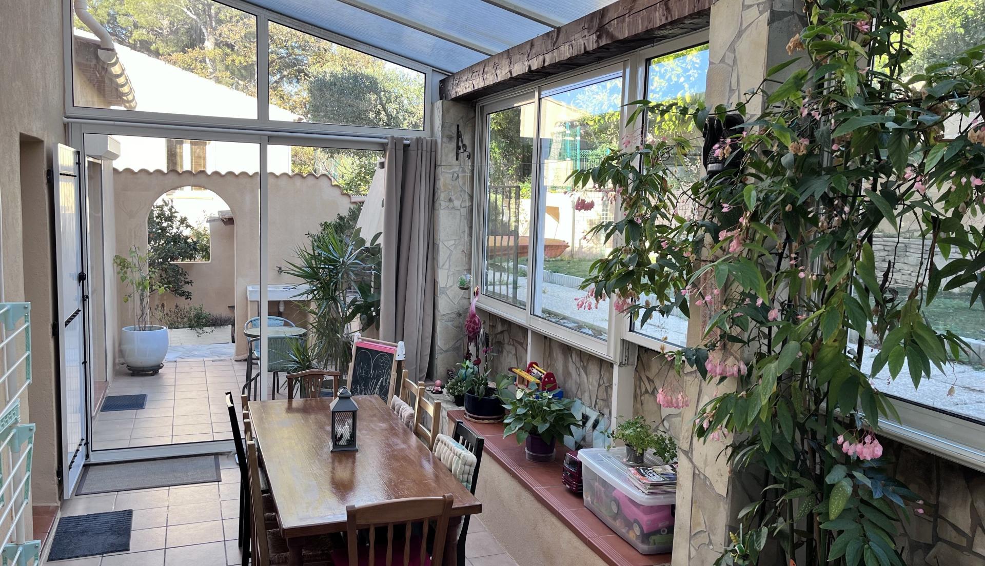 Photo 3 of the listing.