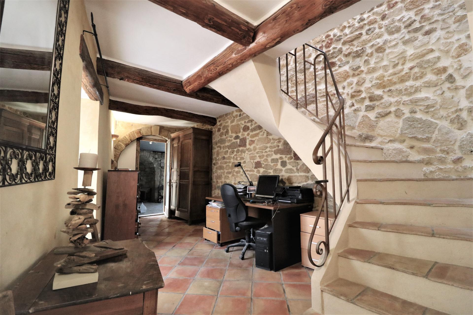 Photo 8 of the listing.