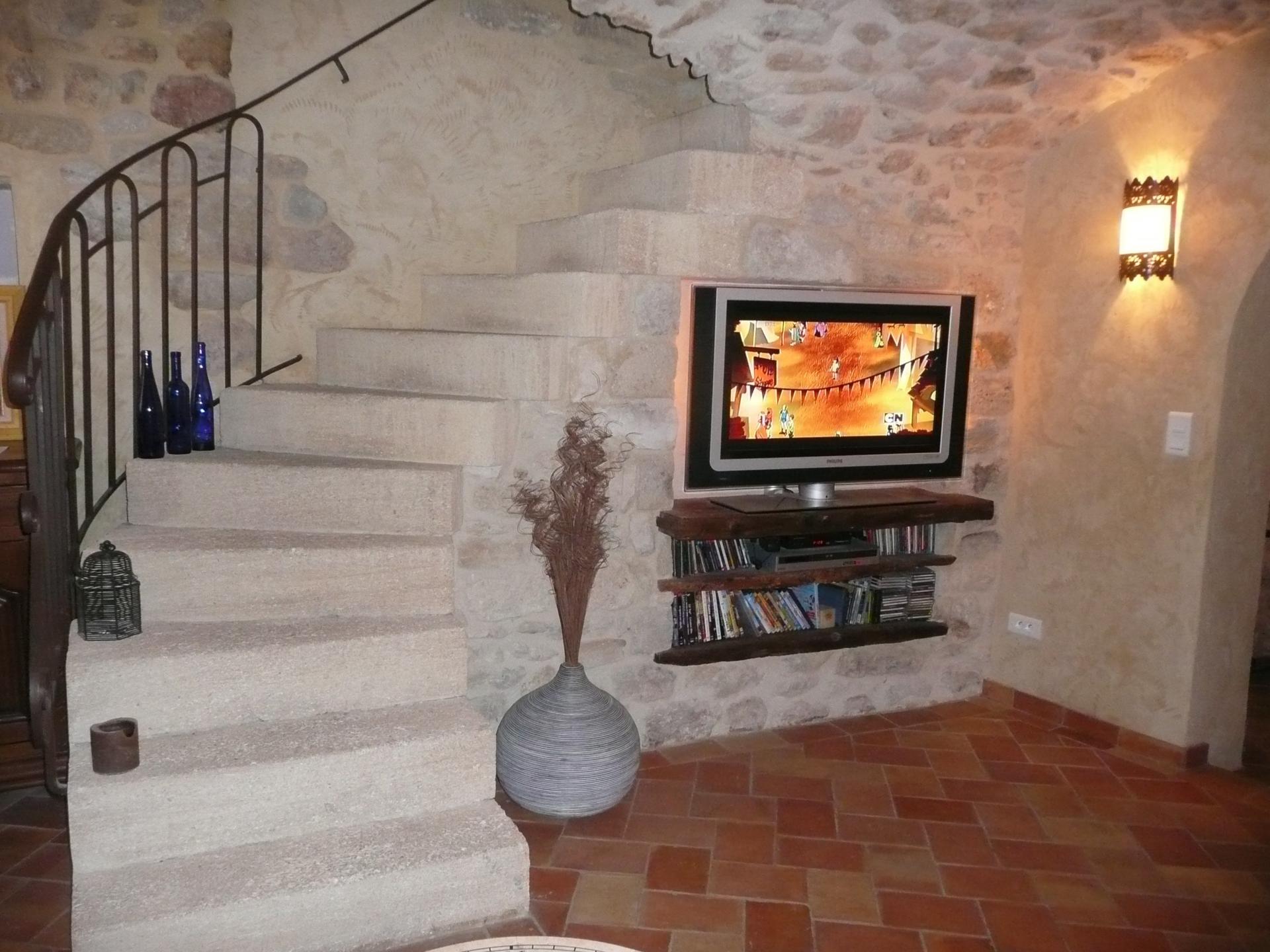 Photo 13 of the listing.