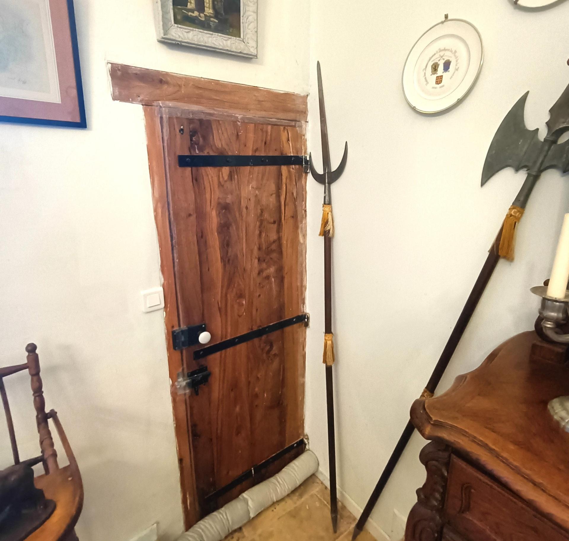 Photo 15 of the listing.