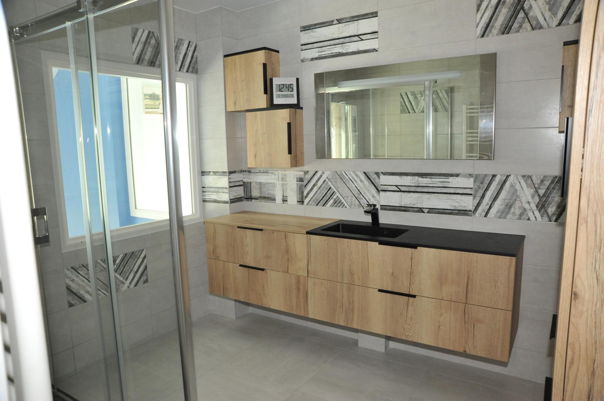 Photo 7 of the listing.