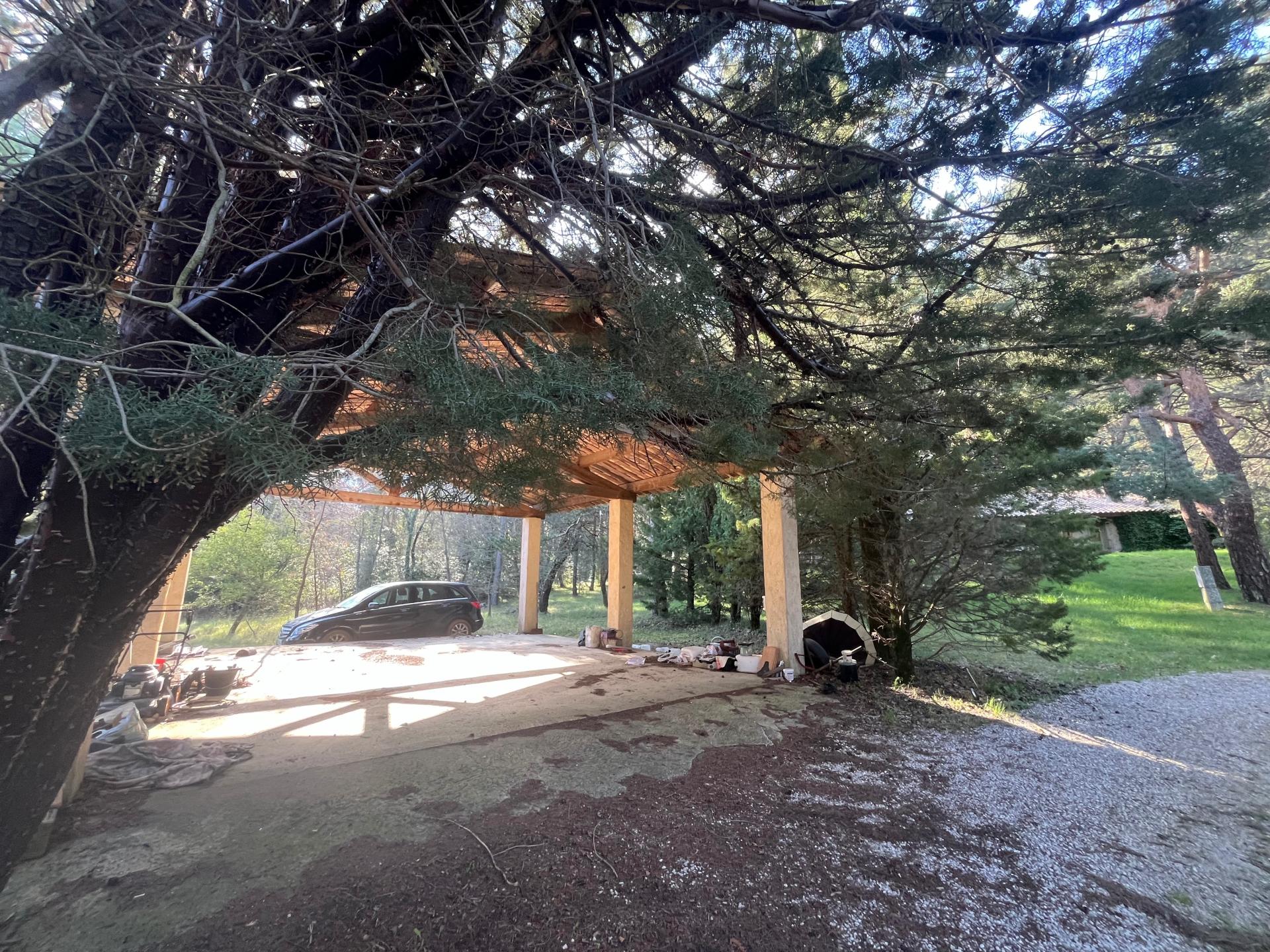 Photo 9 of the listing.