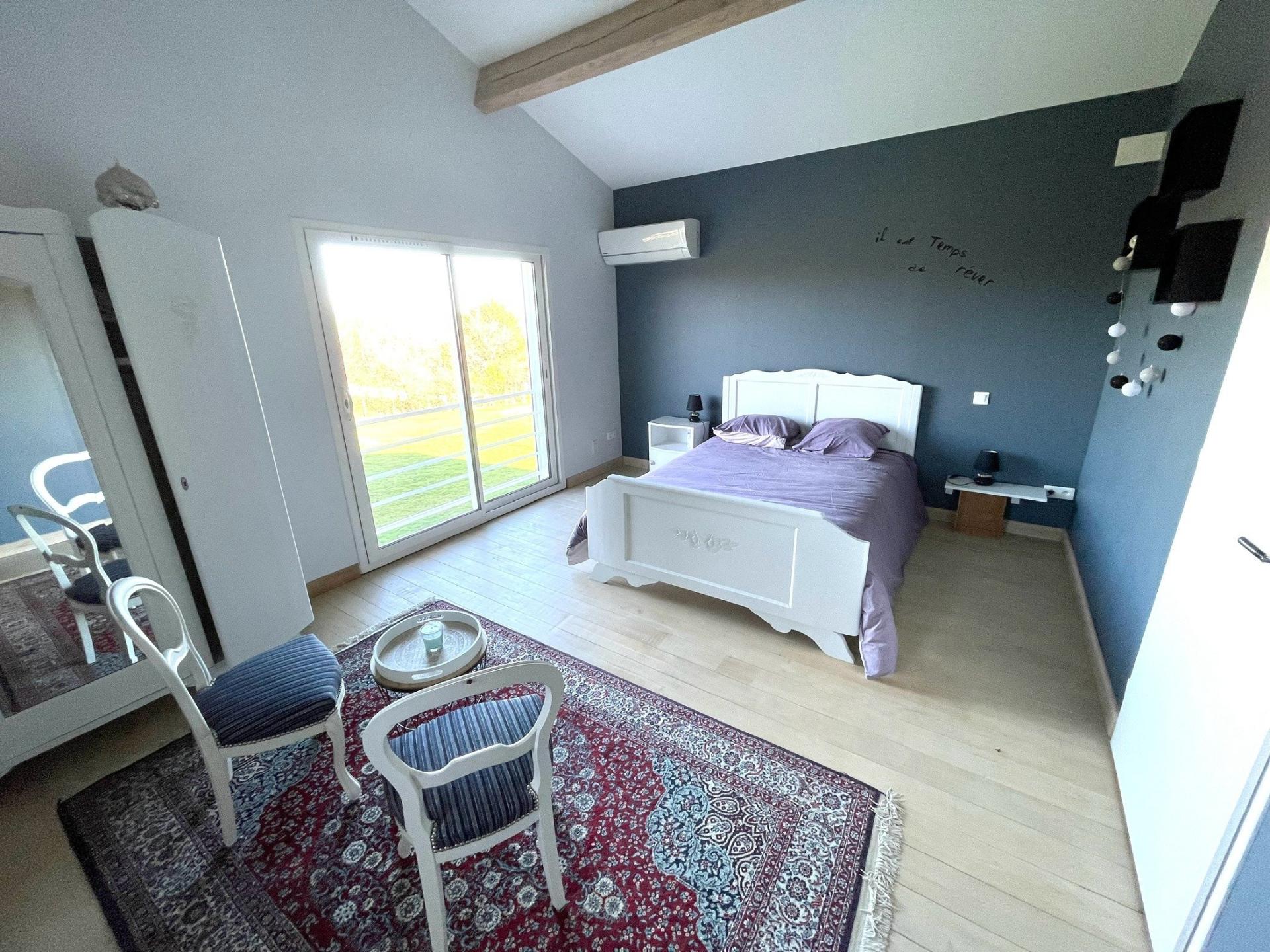 Photo 14 of the listing.