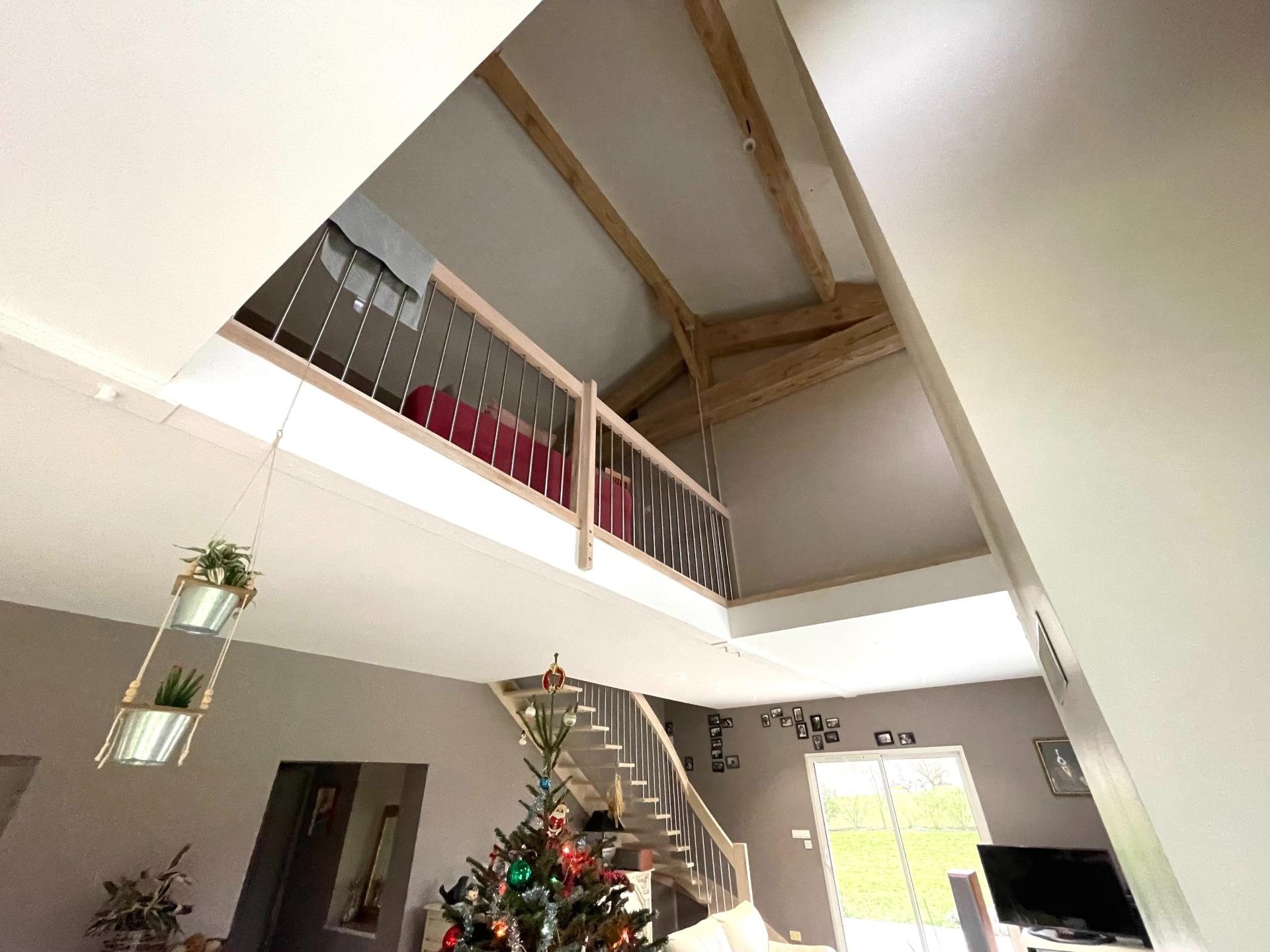 Photo 9 of the listing.