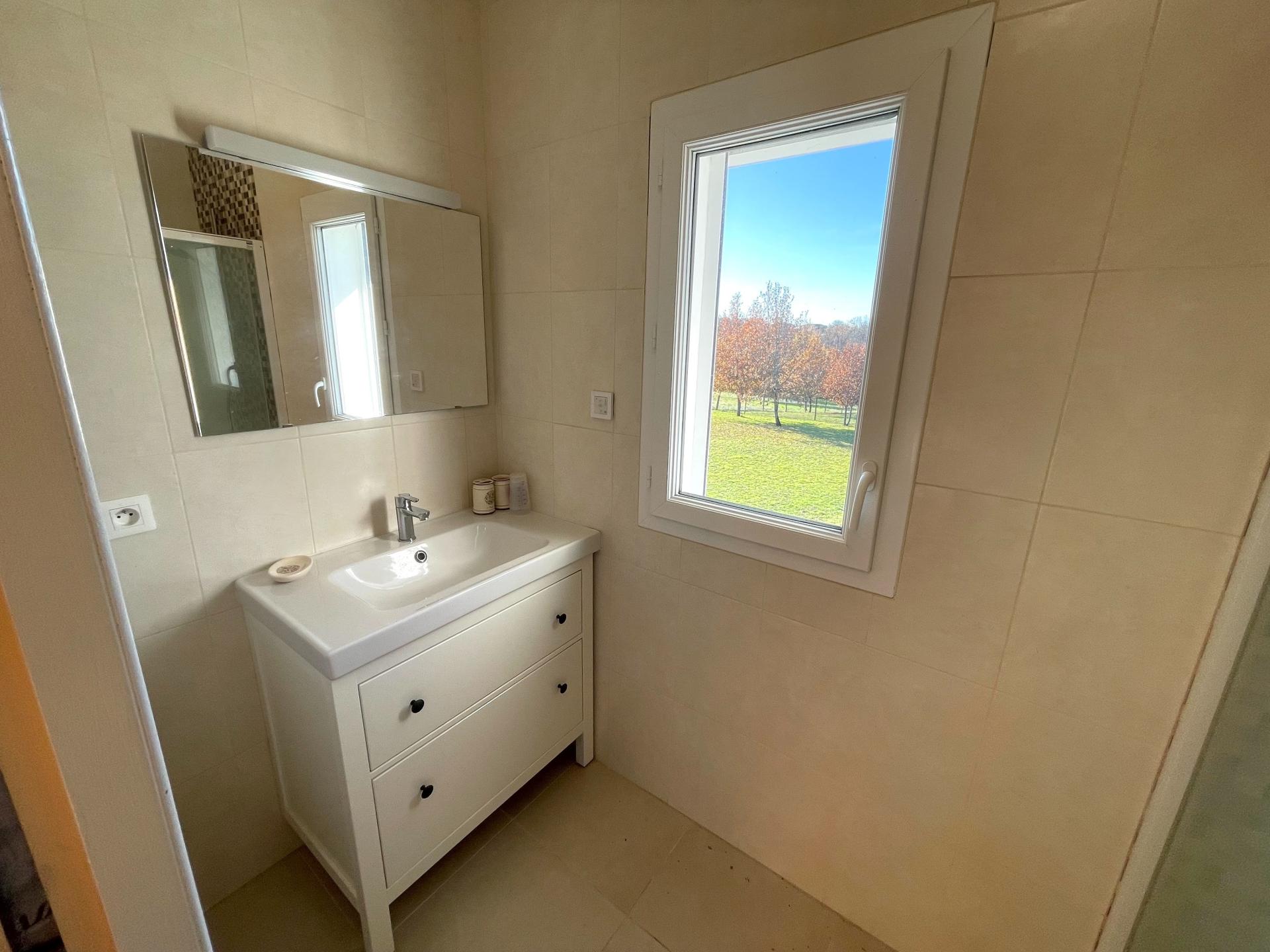 Photo 13 of the listing.