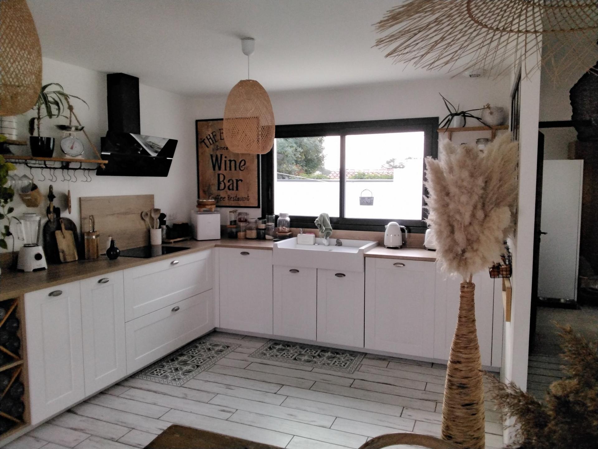 Photo 2 of the listing.