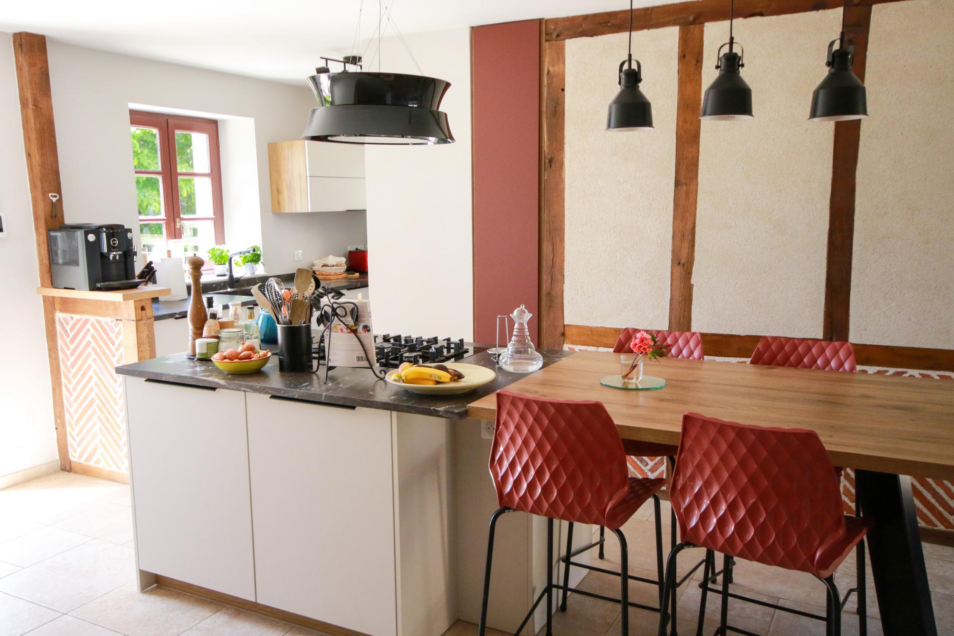 Photo 9 of the listing.