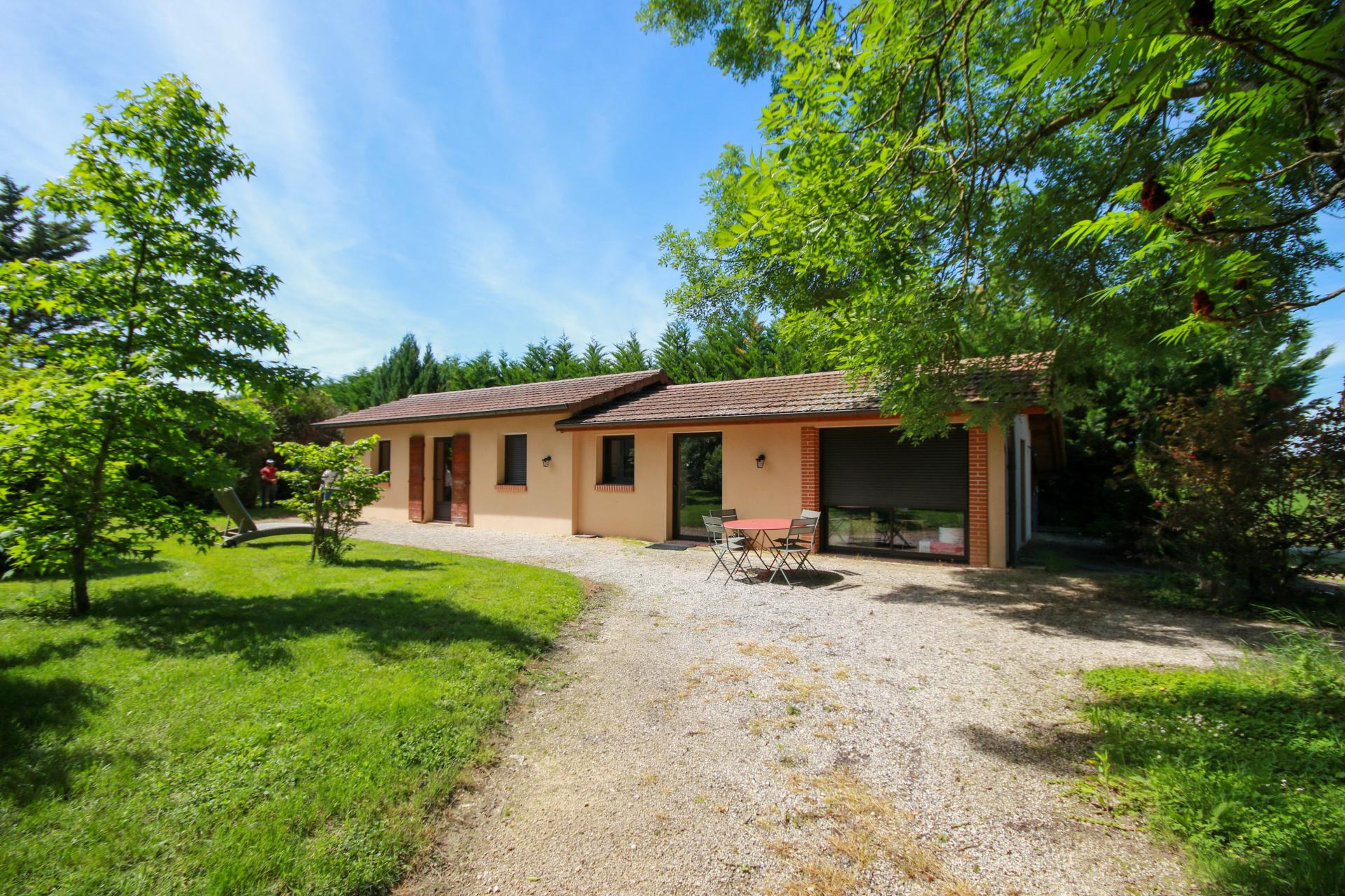 Photo 18 of the listing.