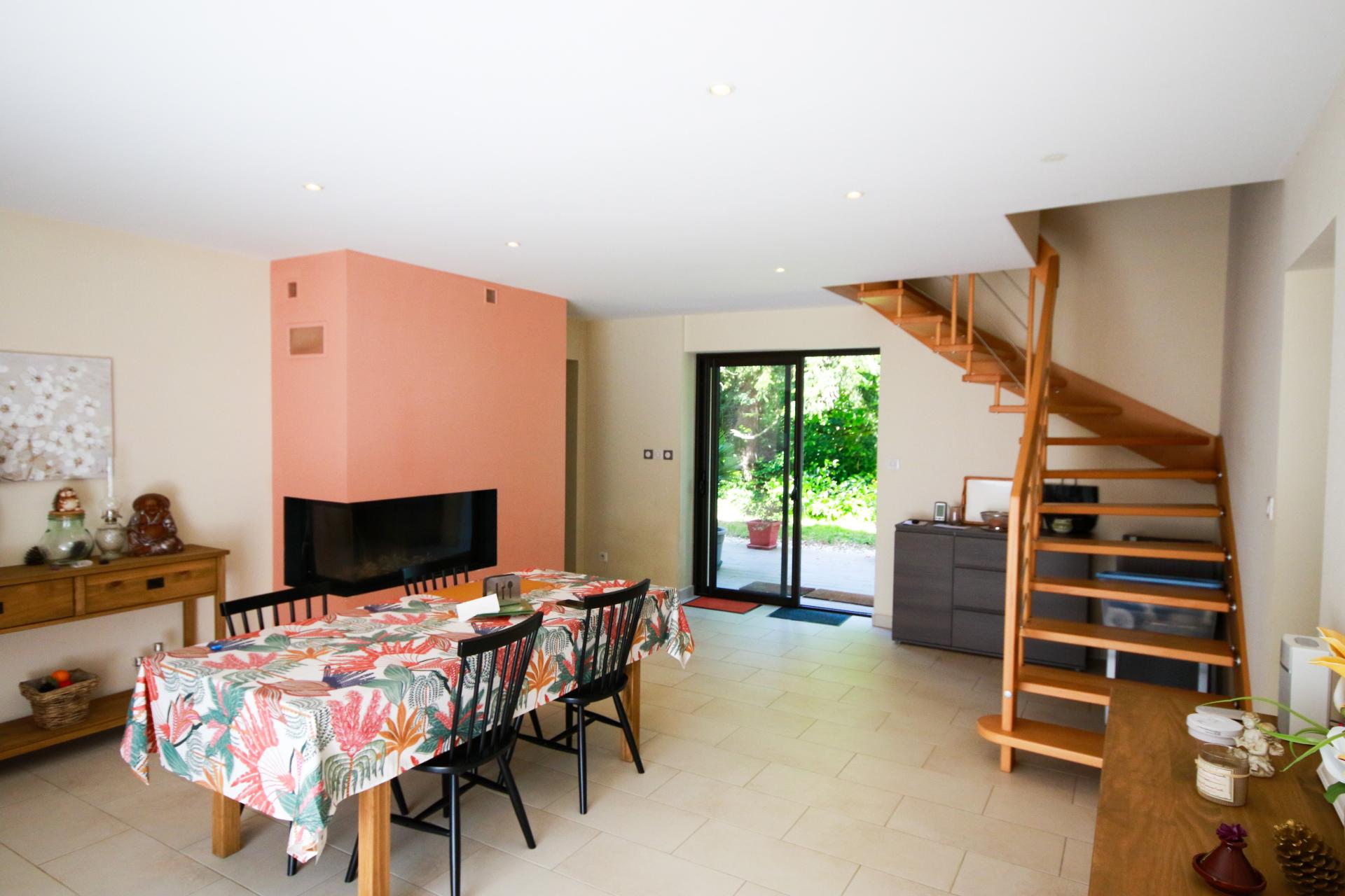 Photo 19 of the listing.