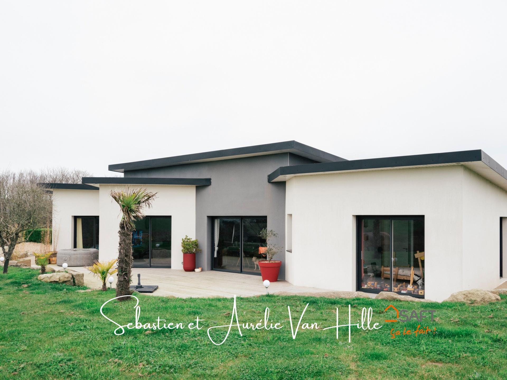 Photo 3 of the listing.