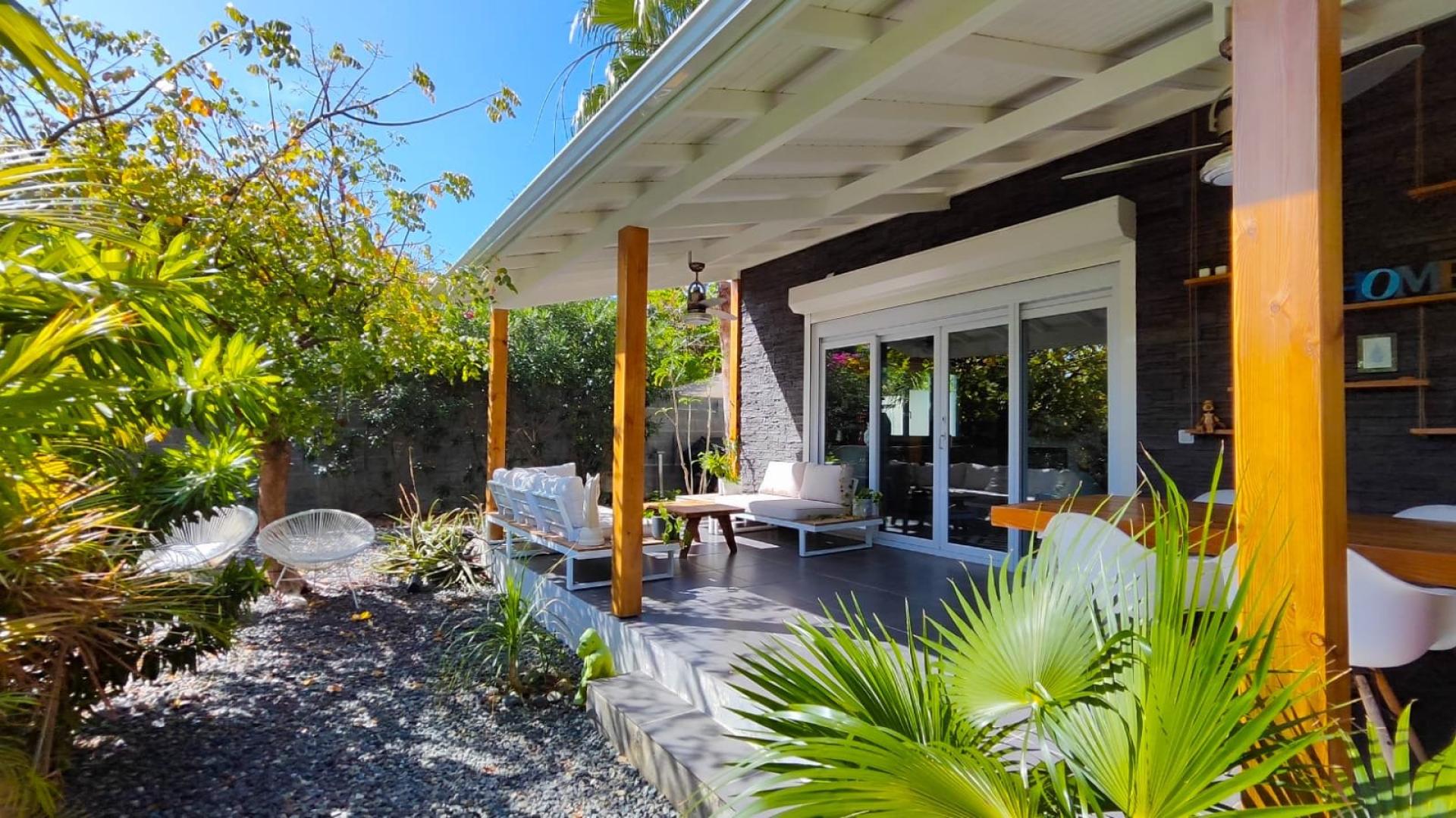 Photo 3 of the listing.