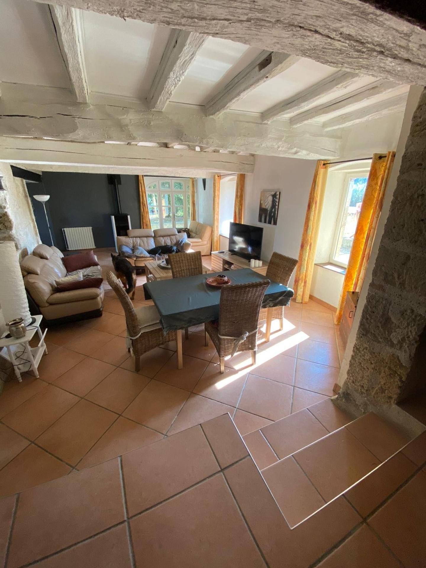 Photo 8 of the listing.