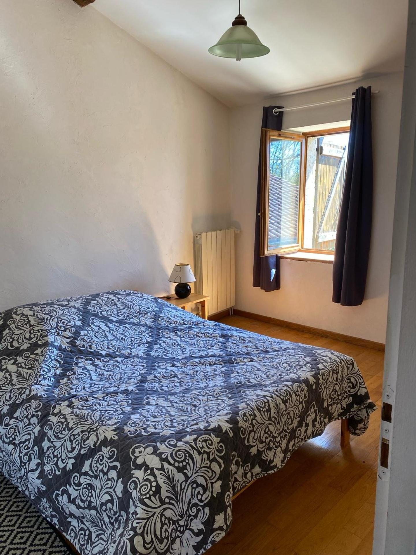 Photo 12 of the listing.