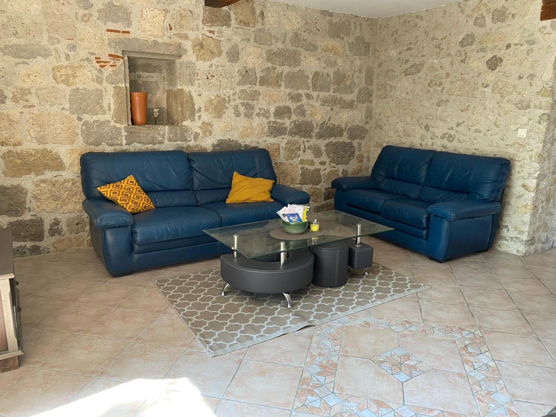 Photo 13 of the listing.