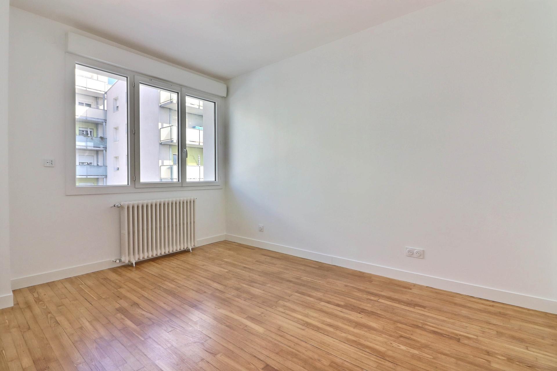 Photo 15 of the listing.