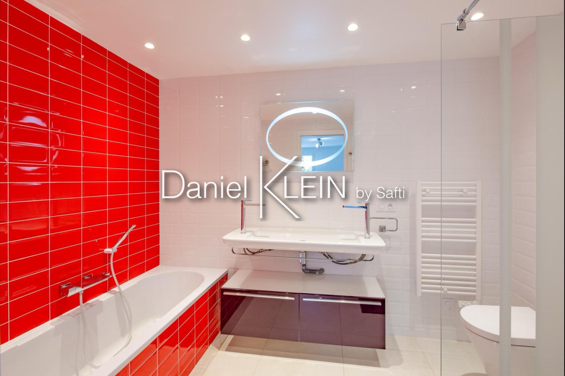 Photo 8 of the listing.