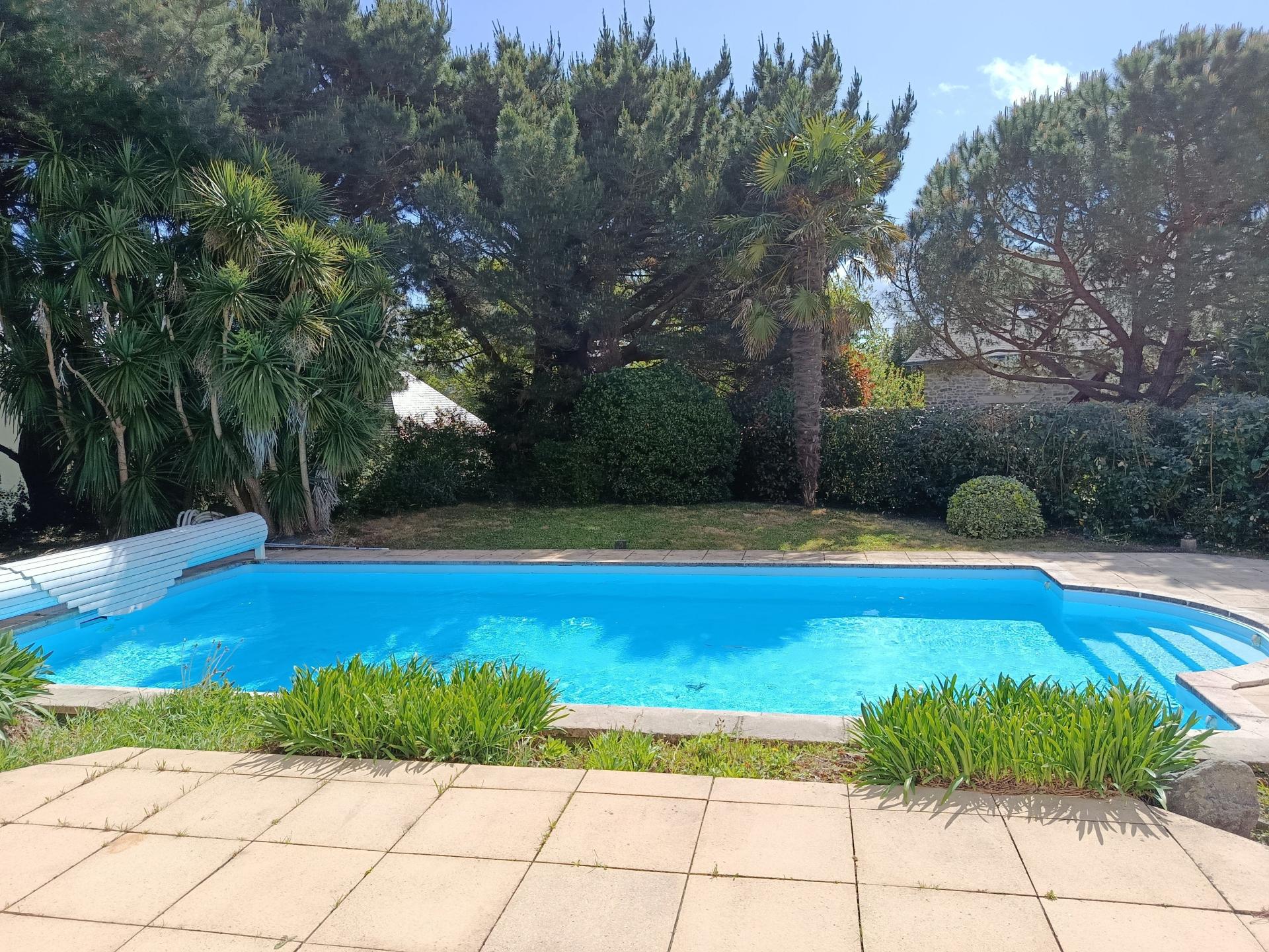 Photo 7 of the listing.