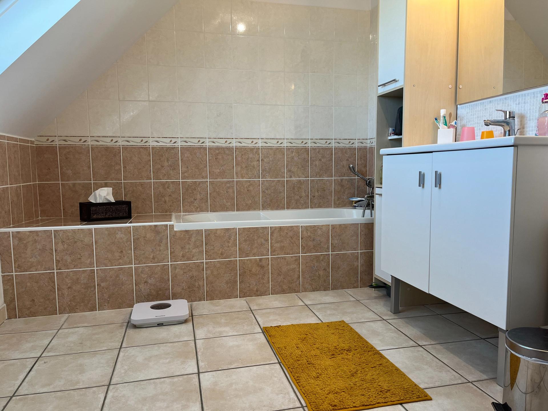 Photo 12 of the listing.