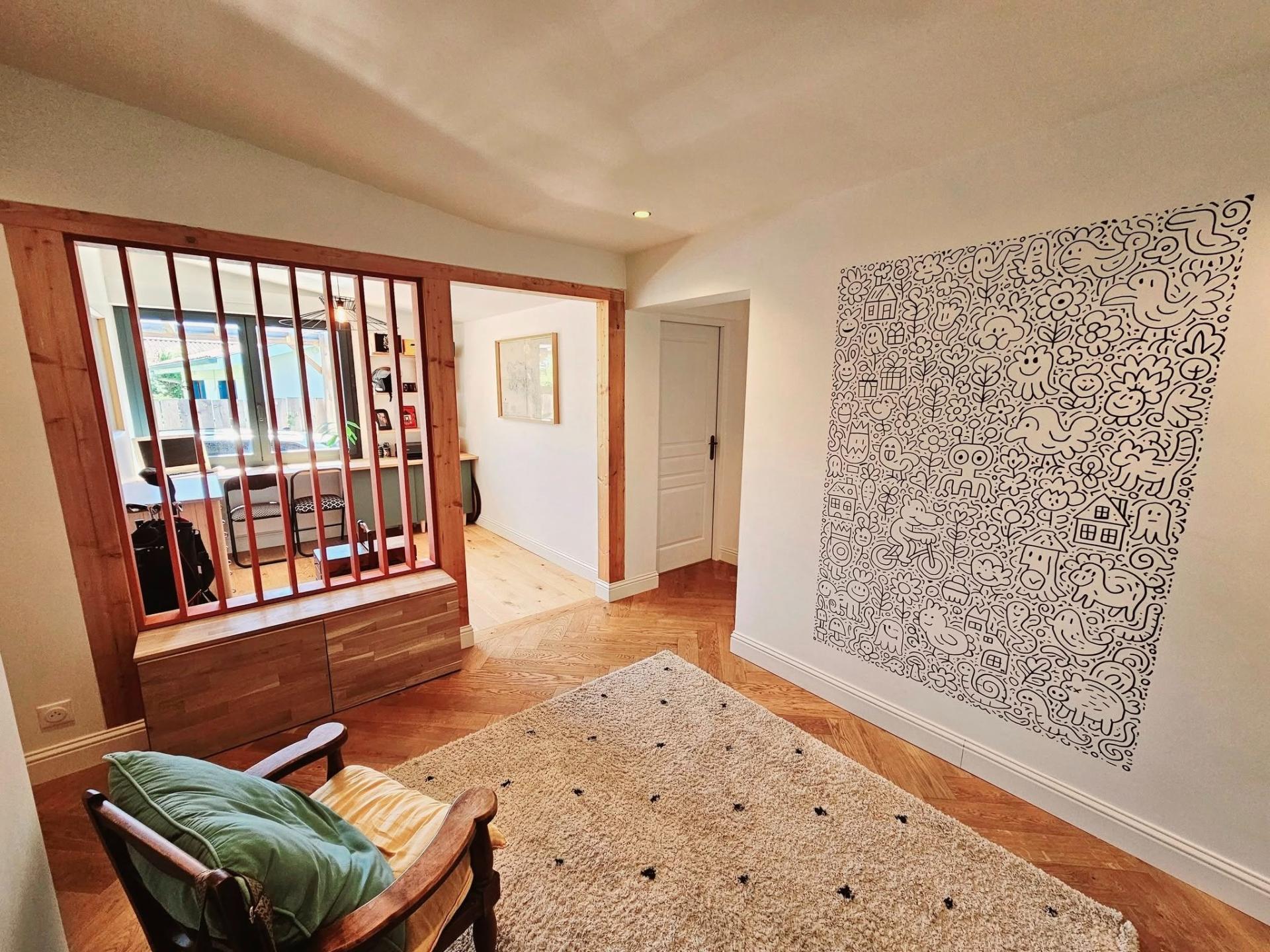 Photo 5 of the listing.