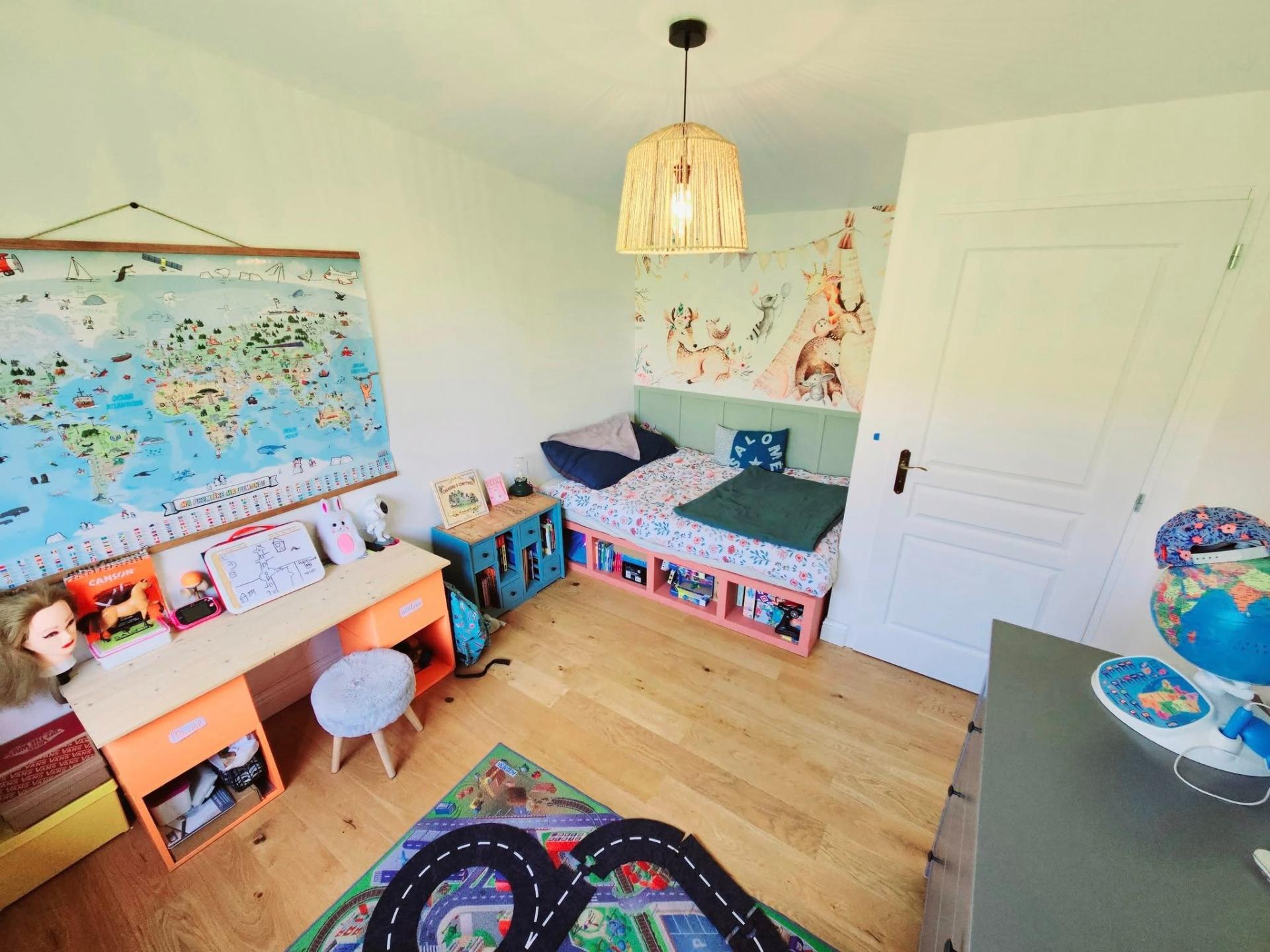 Photo 13 of the listing.