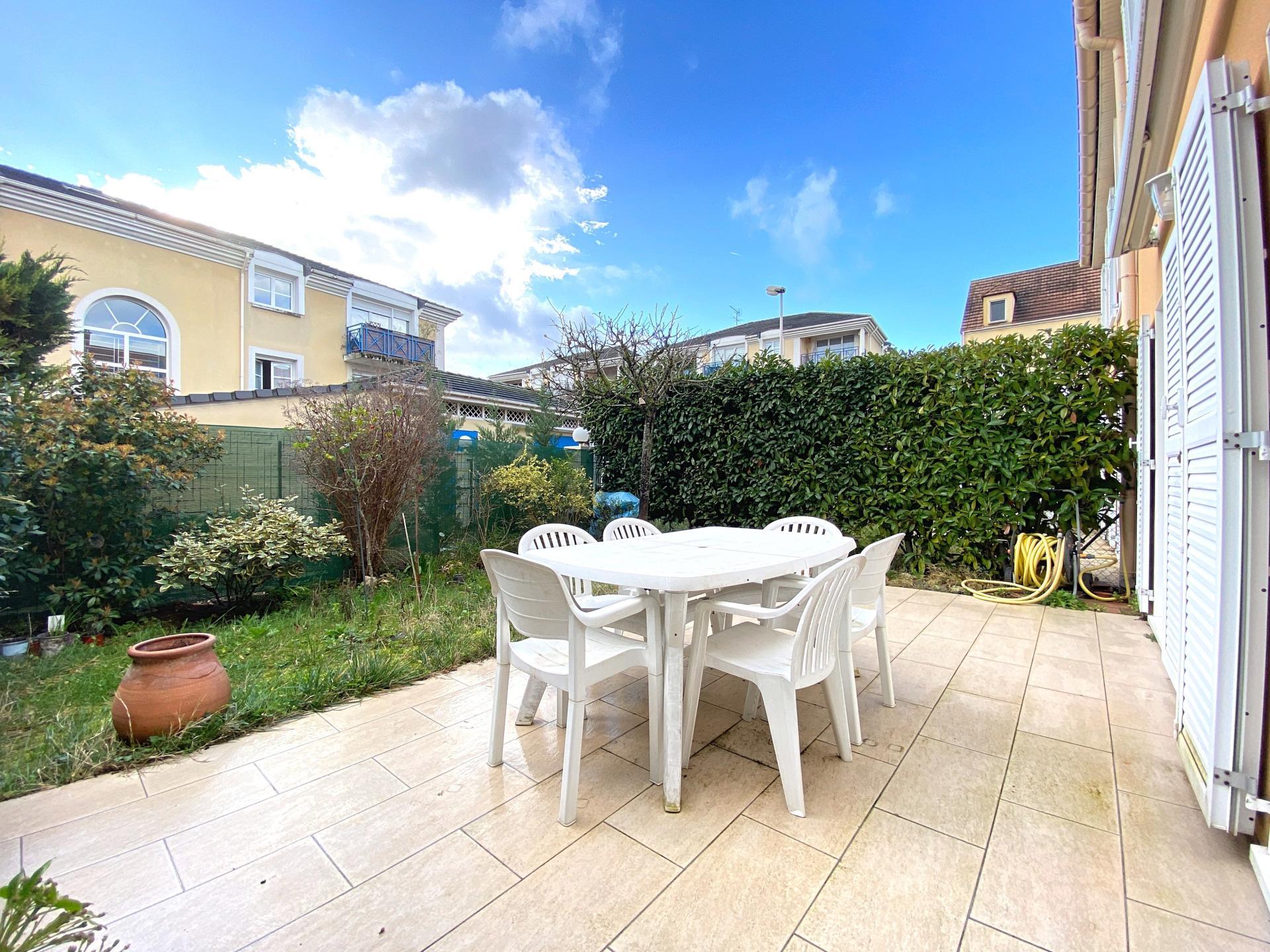 Maison Carrieres-Sous-Poissy photo 12