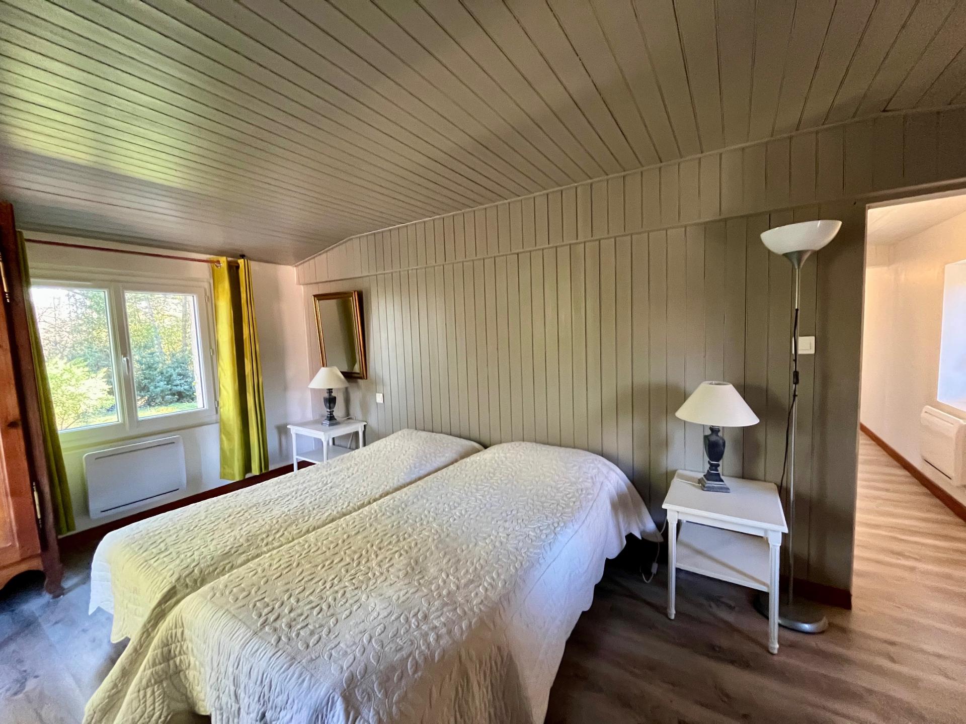 Photo 9 of the listing.