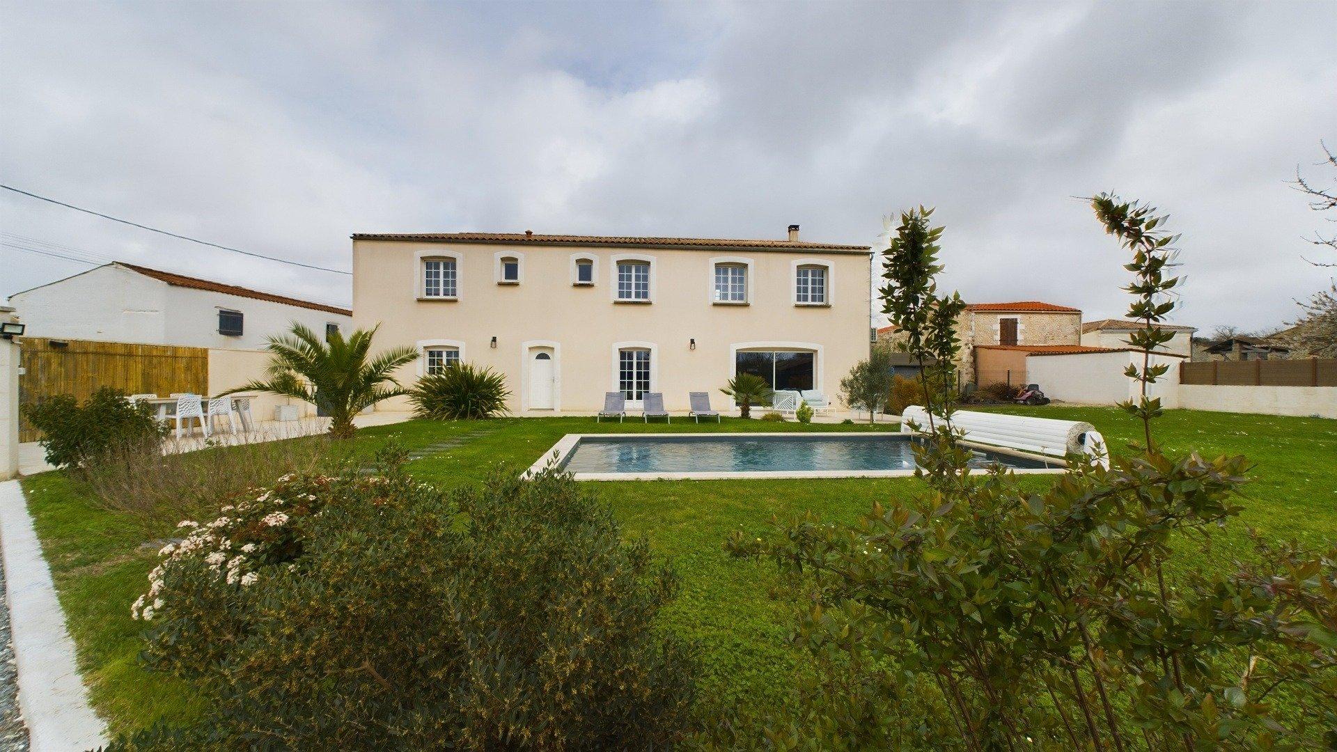 Photo 12 of the listing.